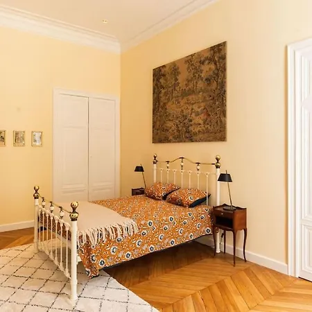 Chic, Particulier, Centre Carcassonne